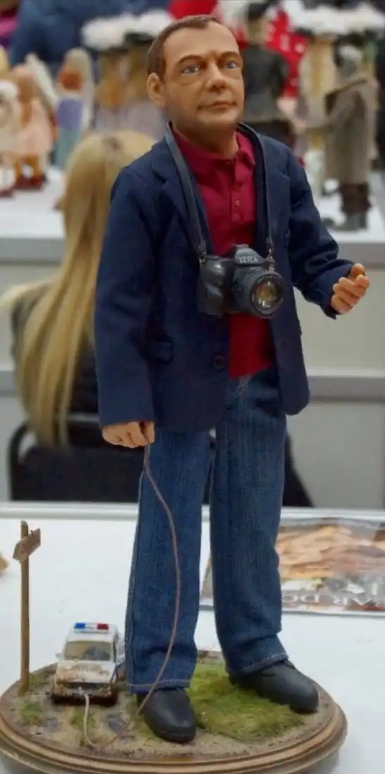 Много картинок 100+