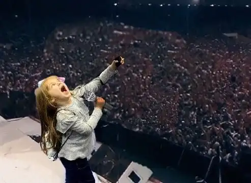 Фотожабы девочки с огромной пушкой или Kill`em All