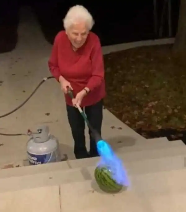 Картинки из этих ихних интернетов...