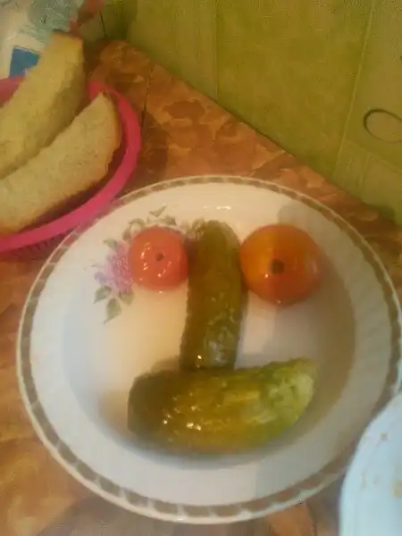 Голодные, но веселые. Как живут студенты в общежитиях