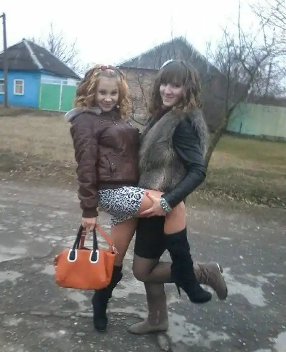 Простушки из деревень, которые все еще ждут городских принцев