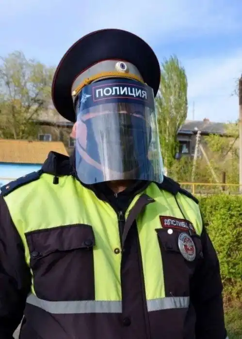 Научи дурака молиться... Как люди перегибают с ношением масок