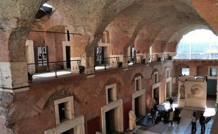 Рынок Траяна: как был устроен первый в мире торговый центр