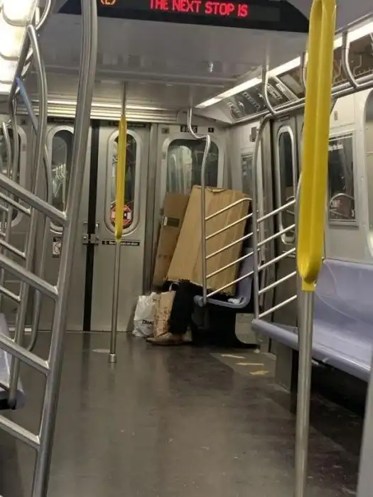 15 выдумщиков, которые решили защититься от вируса любой ценой