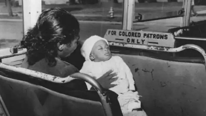 25 шокирующих исторических фотографий, которые объясняют сегодняшние события в США