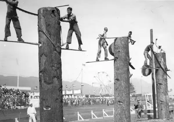 Яркие черно-белые фотографии из архивов