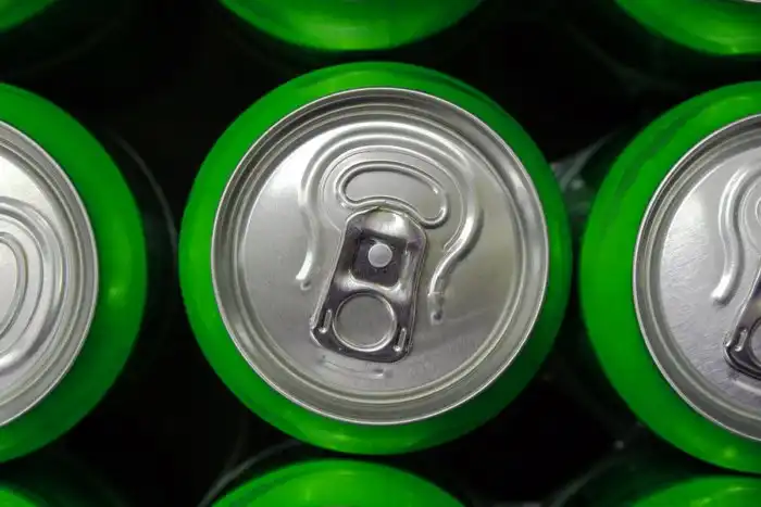 Как правильно открывать банку с пивом по мнению ученых