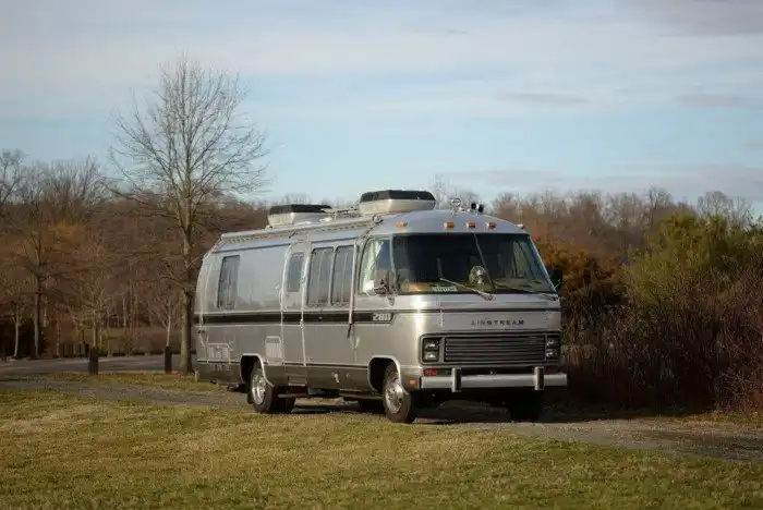 Легендарный автодом Airstream: его любили все, от хиппи до космонавтов