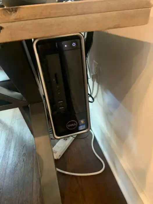 Люди, которые не ладят с техникой