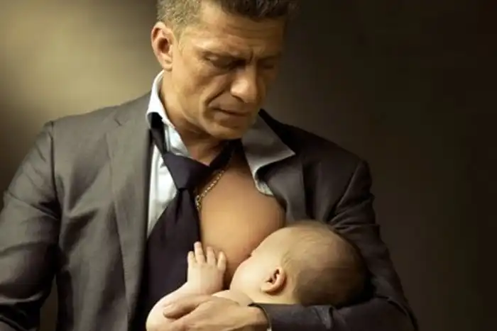 Как мужчины могут кормить грудью?