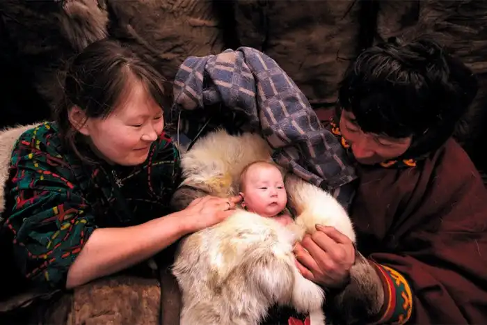 Зачем женщины чукчи кормили грудью своих мужей?