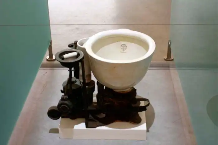 Куда дворяне ходили в туалет?