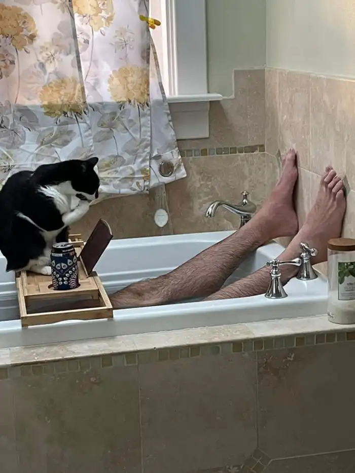 19 человек рассказали о своих особенностях, и это лишний раз показывает, насколько мы все разные