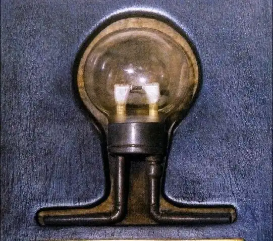 Куда подевалась фирма PHILIPS, подарившая миру кассетный магнитофон и CD.