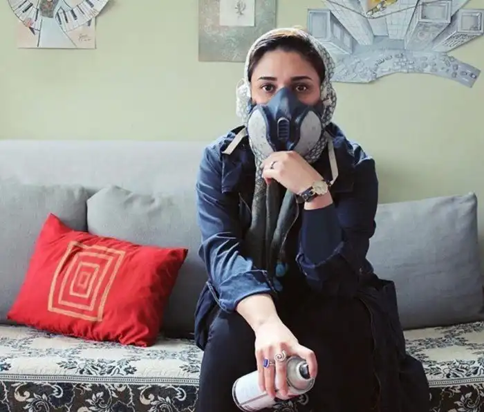 Шамсия Хассани - первая граффитистка Афганистана