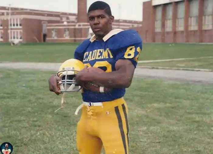 Терри Крюс. Как выглядит жена накаченного актера из рекламы "Олд Спайс", с которой он живет 30 лет