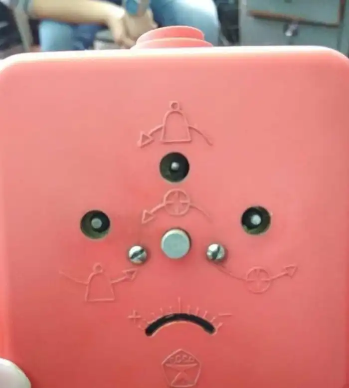 Не смотри в окошко, придет парейдолия скушает немножко