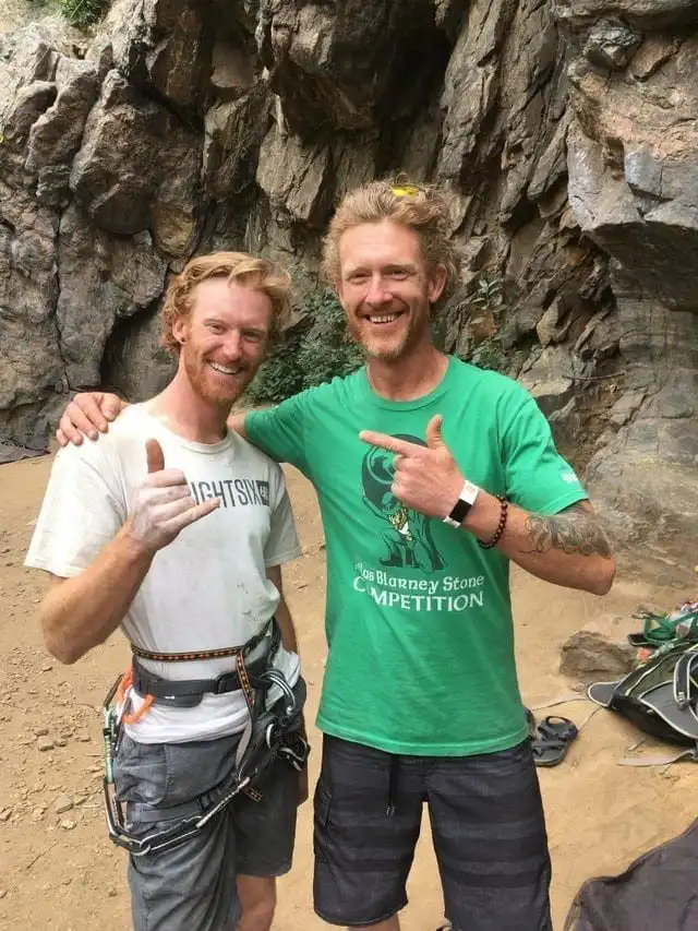 16 любопытных ситуаций, когда люди внезапно столкнулись со своими двойниками