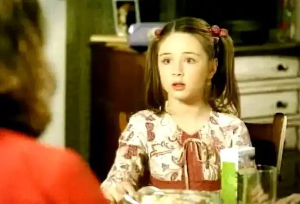 Девочка из рекламы сока: почему пропала с экранов и как выглядит в свои 25 лет