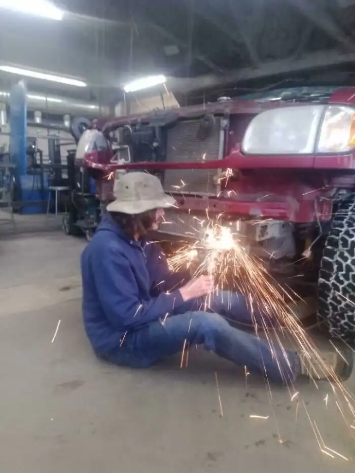 20+ эпичных случаев, когда люди наплевали на правила безопасности