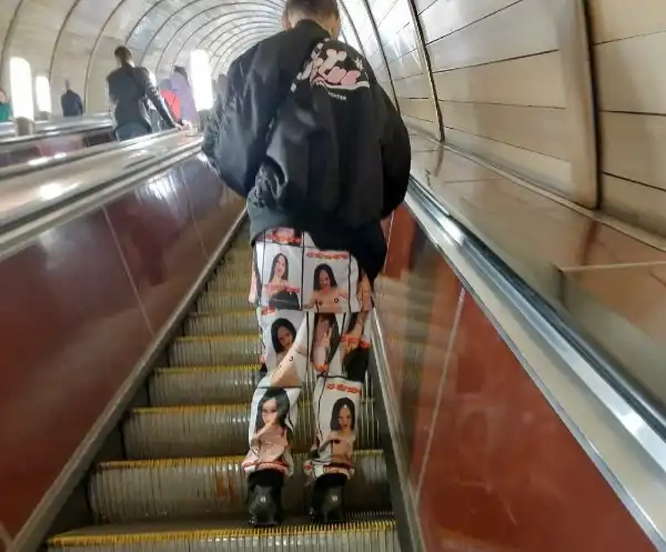 Чудаки и модники из метро