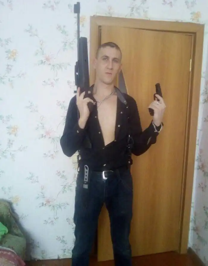 За братву и двор стреляю в упор: головорезы, которых всерьез мало кто воспринимает