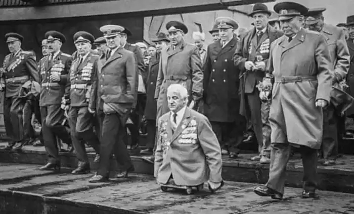 Один в поле воин. История советского морпеха Анатолия Голимбиевского