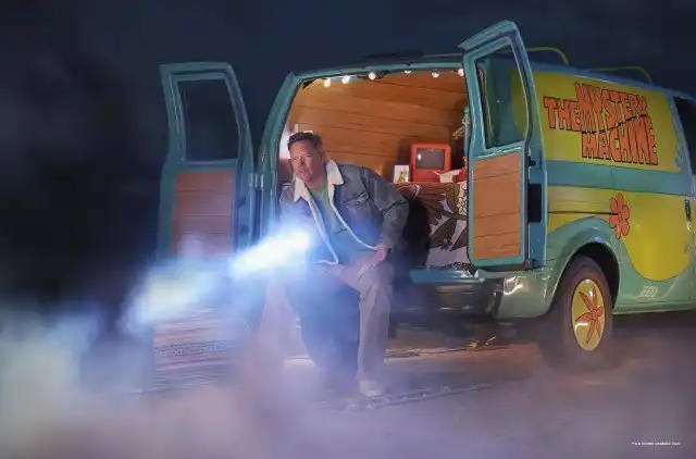 Актер из «Скуби-Ду» Мэттью Лиллард дает возможность арендовать фургон из легендарного фильма