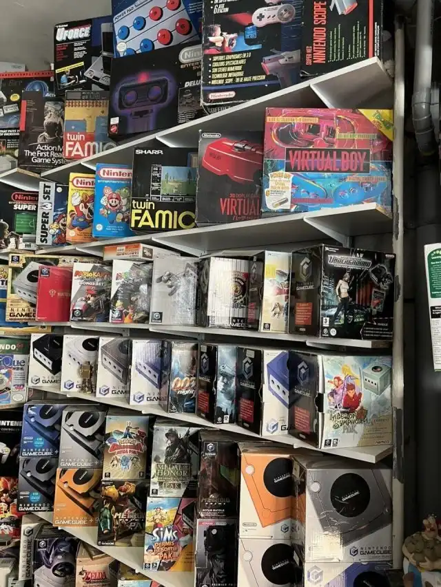 2250 консолей продают на Ebay за миллион евро