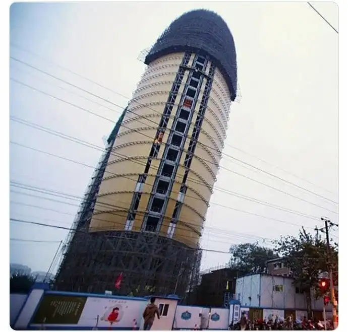 Самые уродливые здания в мире