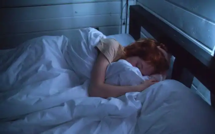 «На ночь есть нельзя» – развенчиваем миф о вреде позднего ужина