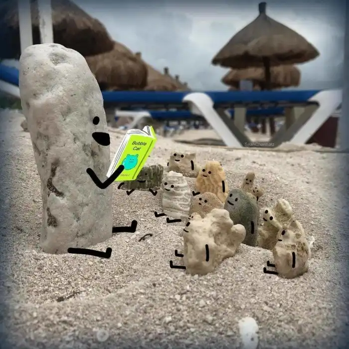 Иллюстратор, подаривший миру такие мультфильмы, как "Лего" и "Тролли", создает простые комиксы из подручных средств