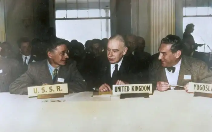 Выпад Де Голля: как Франция ударила по США и уничтожила золотой стандарт?