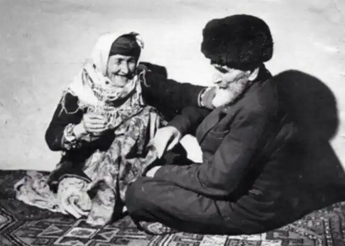 Когда ему было 137 лет, он взял себе в жены молоденькую и у них родилась дочка: жизнь простого пастуха