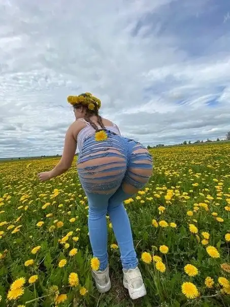 Девушки на свежем воздухе