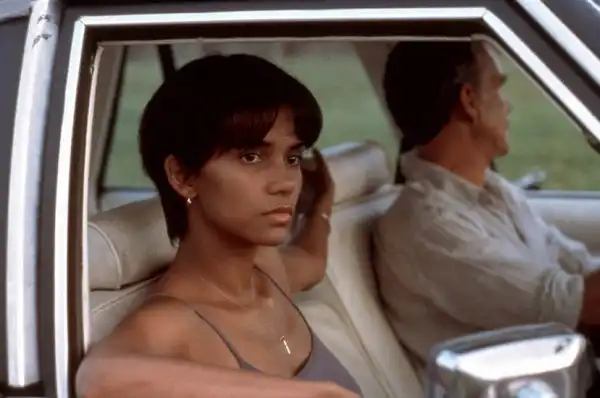 Актрисы, которые получали "Оскар" за Лучшую женскую роль в XXI веке