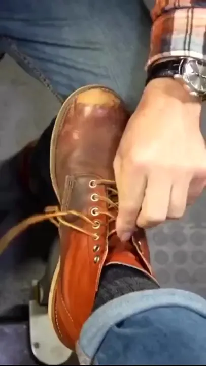 Работа - чистильщик обуви