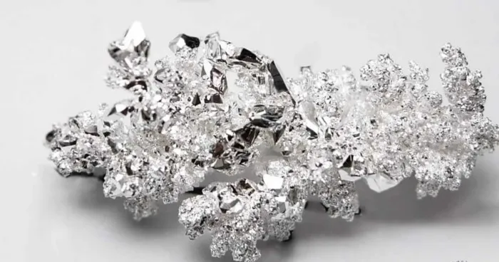 Как серебро влияет на организм человека