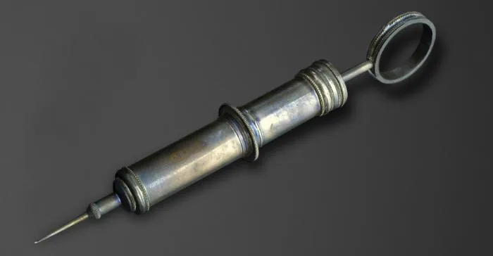 Почему уколы делают в попу?