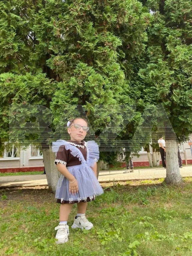 В Курской области окончила школу самая маленькая девушка России
