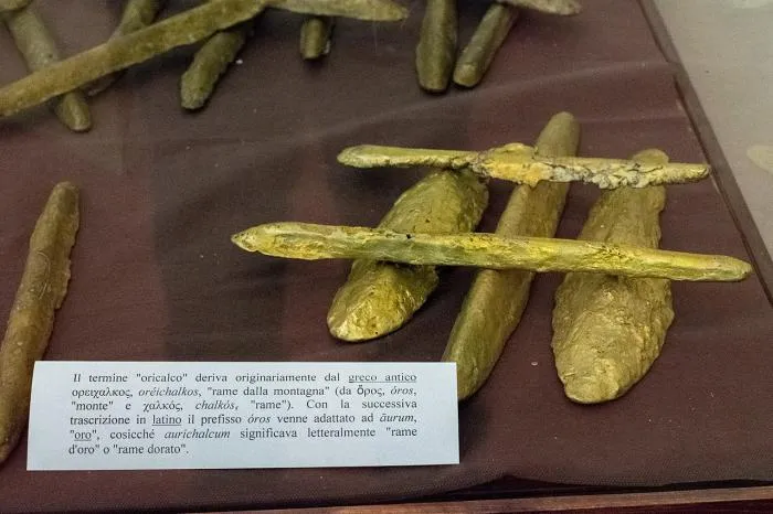 Орихалк - загадочный металл Атлантиды, о котором писали древние греки. Из чего он состоял на самом деле