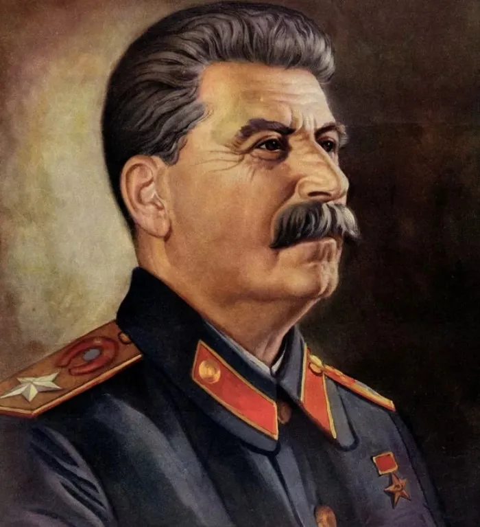 «Богатств не нажил, но Родину сделал сверхдержавой!» Что сделал Сталин для СССР, но не сделал Николай II для Российской империи?