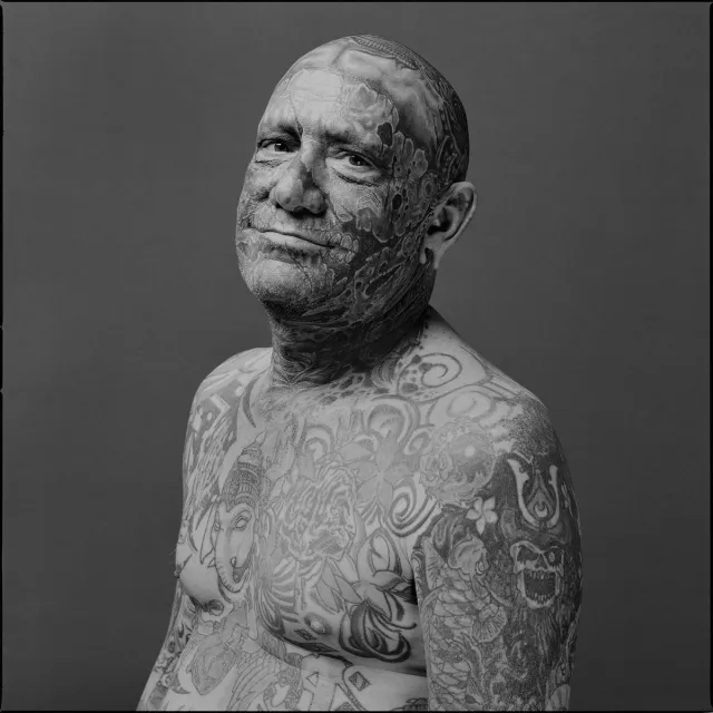 "Как будет выглядеть твоя тату в старости?": проект американского фотографа Марка Перротта