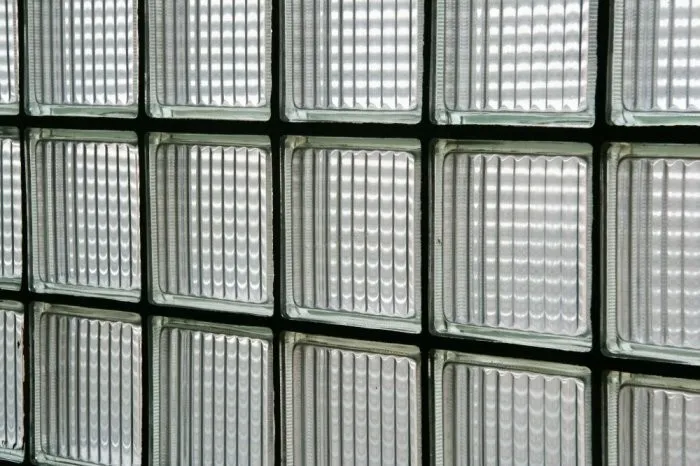 Зачем в СССР на самом деле строили стены из стеклоблоков?