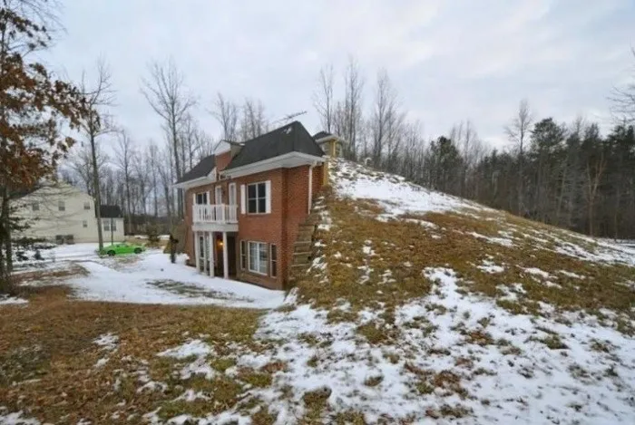 Необычный дом