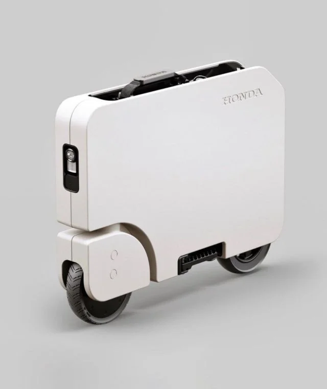 Motocompacto - "ездовой чемодан" от японских инженеров из Honda