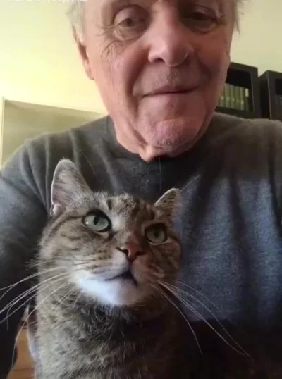 Суровый кот с дедулей