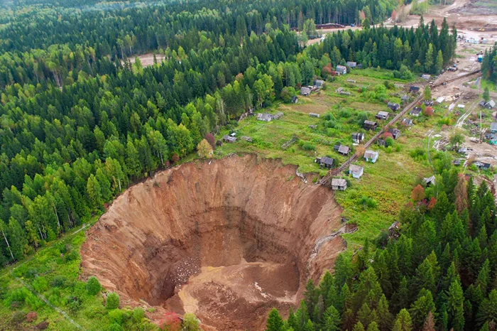 Тайна Уральской дыры: исчезновение огромной ямы, появившейся в 2014 году
