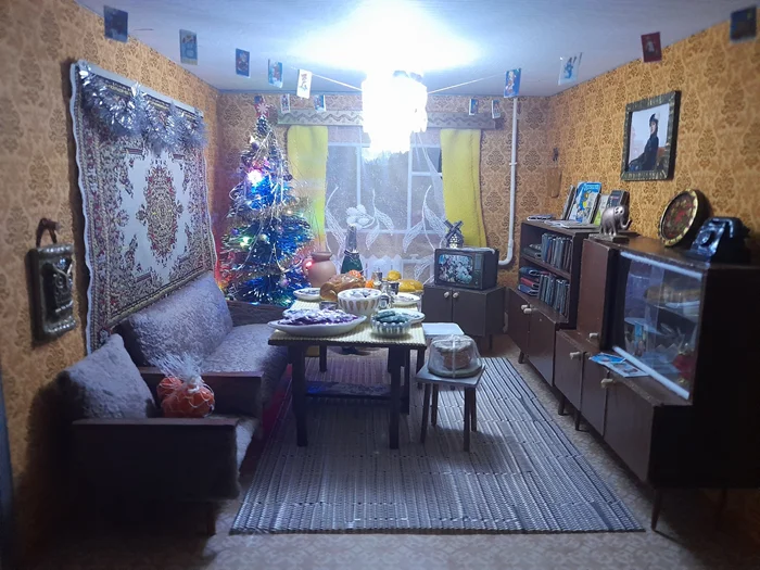 Миниатюра: Новый год в советской квартире
