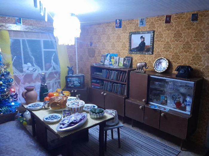 Миниатюра: Новый год в советской квартире